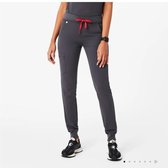 Figs Zamora Jogger Scrub Pants - Picture 2 of 2